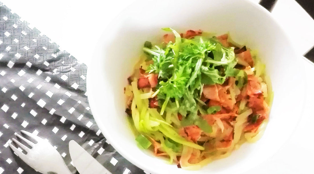 Ketogeeniseen ruokavalioon sopiva pasta carbonara jossa ei ole pastaa.