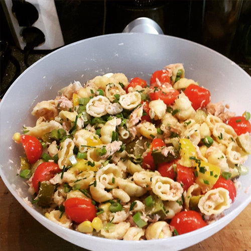 Tonnikala-pastasalaatti
